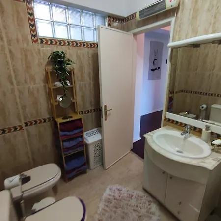 Apartment Almada, T2 W Balcony, Feijo, Lisbon *