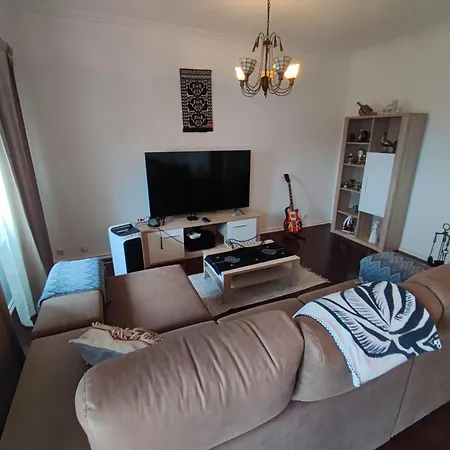 Apartment Almada, T2 W Balcony, Feijo, Lisbon