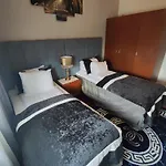 Almada, T2 W Balcony, Feijo, Lisbon Αλμάδα