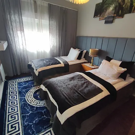 Almada, T2 With Balcony, Feijo, Lisbon Lejlighed *