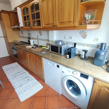 Almada, T2 W Balcony, Feijo, Lisbon شقة *